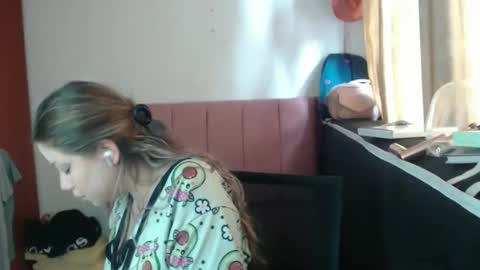 Snapshot of alaina_blessed chatting on 20, 4, 2026 alaina_blessed online show from 20, 4, 2026