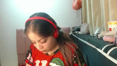 Snapshot of alaina_blessed chatting on 12, 5, 2026 alaina_blessed online show from 12, 5, 2026
