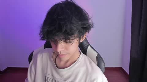 Snapshot of alan18n chatting on 25, 12, 2024 alan18n online show from 25, 12, 2024