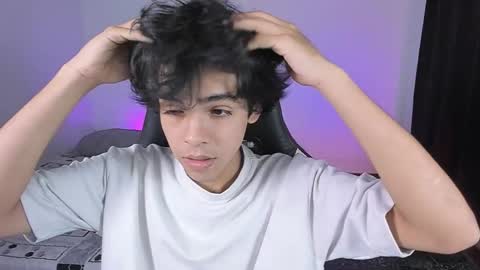 Snapshot of alan18n chatting on 21, 11, 2025 alan18n online show from 21, 11, 2025