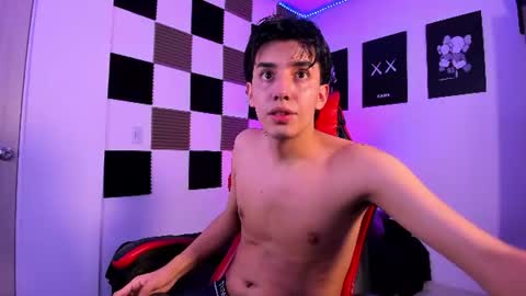 Snapshot of alan_boy01 chatting on 9, 7, 2026 Alan Boy online show from 9, 7, 2026