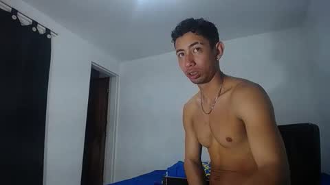 Snapshot of alan_gay chatting on 10, 4, 2026 Alan online show from 10, 4, 2026