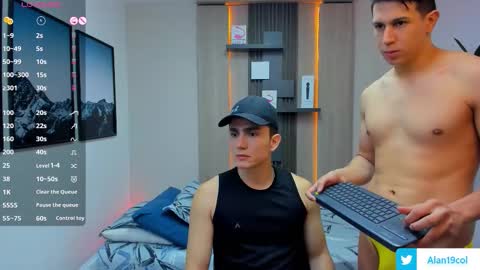 Alan  Kevin can we reach 100 thumbs up please guys  online show from 3, 2, 2026