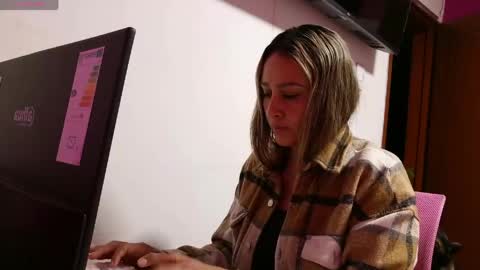 Snapshot of alana0701 chatting on 16, 5, 2026 Alana online show from 16, 5, 2026