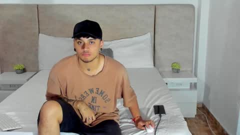 Snapshot of alana__get chatting on 2, 12, 2024 online show from 2, 12, 2024