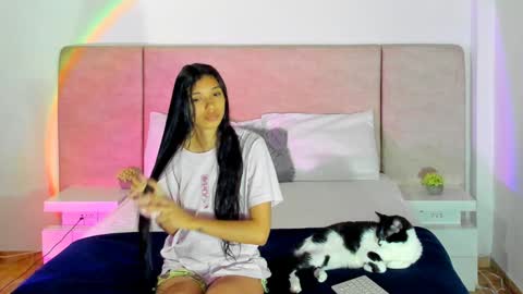 Snapshot of alana__get chatting on 7, 1, 2025 online show from 7, 1, 2025