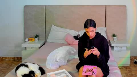 Snapshot of alana__get chatting on 11, 10, 2025 online show from 11, 10, 2025