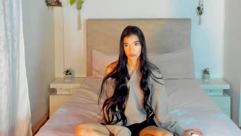 Snapshot of alana__get chatting on 1, 2, 2026 online show from 1, 2, 2026