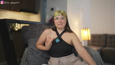 Snapshot of alana_gasparani chatting on 25, 6, 2026 Alana Gasparini online show from 25, 6, 2026