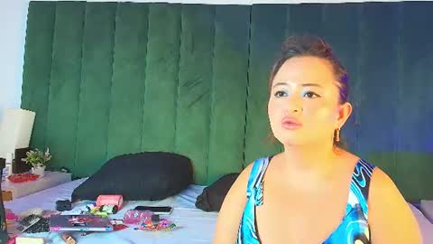 Snapshot of alana_petite chatting on 15, 7, 2026 ALANA PETITE online show from 15, 7, 2026