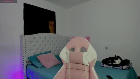 Alana. online show from 14, 12, 2025