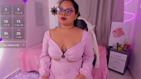 Alana Gmez  online show from 13, 11, 2025