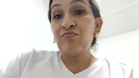Snapshot of alanastones_19 chatting on 8, 10, 2025 Alanastones 19 online show from 8, 10, 2025