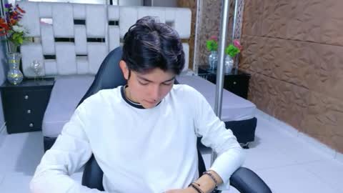 Snapshot of alandelrey57 chatting on 8, 1, 2026 ALAN DEL REY online show from 8, 1, 2026