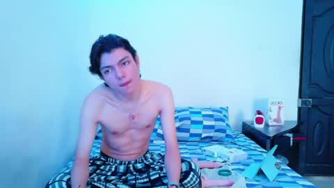 Snapshot of alandelrey57 chatting on 13, 4, 2026 ALAN DEL REY online show from 13, 4, 2026