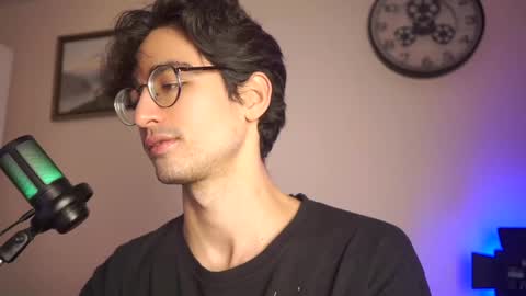 idenavarre online show from 19, 1, 2025