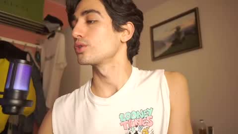 idenavarre online show from 24, 1, 2025