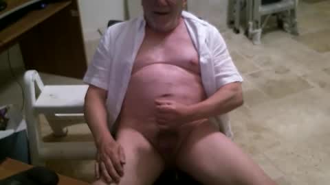 Snapshot of alanlee10allen chatting on 5, 5, 2026 Alanlee10allen online show from 5, 5, 2026