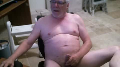 Snapshot of alanlee10allen chatting on 8, 5, 2026 Alanlee10allen online show from 8, 5, 2026