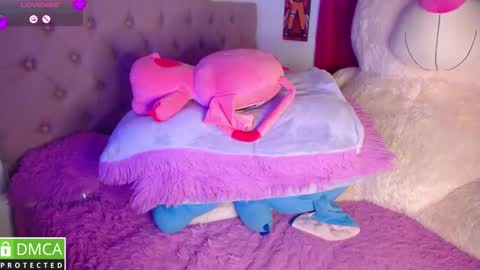 Snapshot of alanna_brunette chatting on 17, 11, 2025 lanna online show from 17, 11, 2025