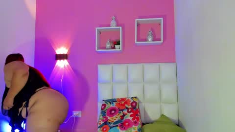 Snapshot of alanna_hot3 chatting on 12, 5, 2026 Ana online show from 12, 5, 2026