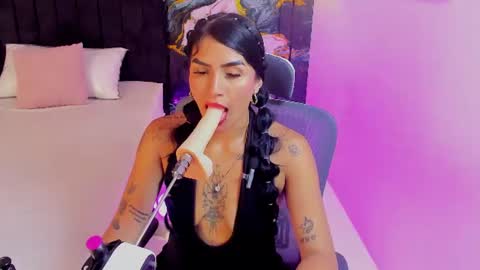 Snapshot of alanna_wild chatting on 20, 6, 2026 Alana online show from 20, 6, 2026