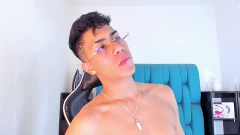 alannaughty_ online show from 26, 2, 2025