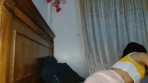 Snapshot of alaouirim25 chatting on 13, 10, 2025 AllylicArabis online show from 13, 10, 2025