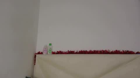 Snapshot of alaouirim25 chatting on 8, 2, 2026 AllylicArabis online show from 8, 2, 2026