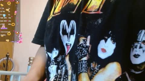 Snapshot of alaska_drew chatting on 9, 4, 2026 Alaska online show from 9, 4, 2026