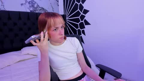 Snapshot of alaskaflowers_ chatting on 23, 3, 2026 Alaska online show from 23, 3, 2026