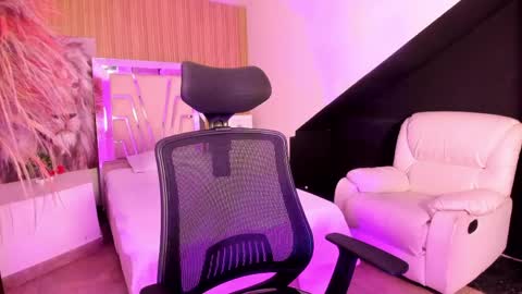 Snapshot of alaskaflowers_ chatting on 30, 3, 2026 Alaska online show from 30, 3, 2026