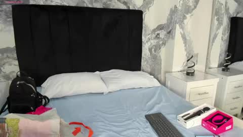 Snapshot of alaskaflowers_ chatting on 26, 4, 2026 Alaska online show from 26, 4, 2026