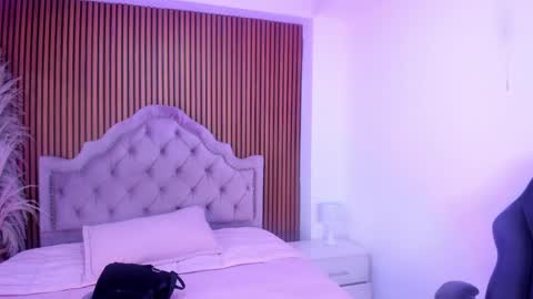 Snapshot of alaskaflowers_ chatting on 2, 6, 2026 Alaska online show from 2, 6, 2026