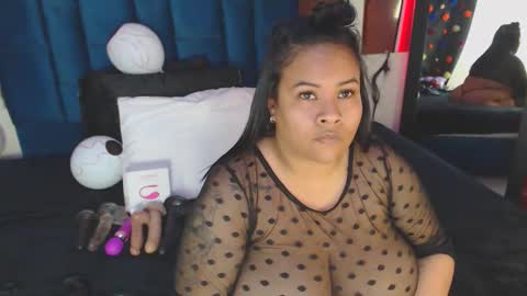 Snapshot of alba_sex10 chatting on 21, 10, 2025 alba online show from 21, 10, 2025