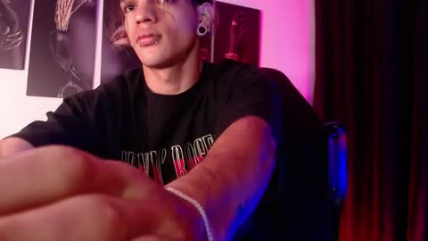 Snapshot of albertbernal69 chatting on 13, 11, 2025 Albert online show from 13, 11, 2025