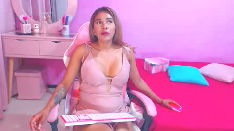 Snapshot of aldana_stone chatting on 29, 9, 2025 aldana_stone online show from 29, 9, 2025