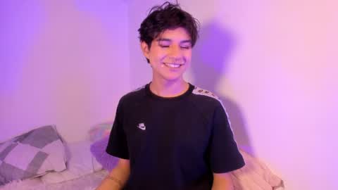 Snapshot of ale_aurarashii chatting on 20, 6, 2026 Ale aurarashii online show from 20, 6, 2026