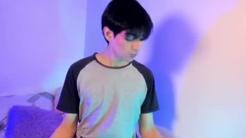 Snapshot of ale_aurarashii chatting on 5, 7, 2026 Ale aurarashii online show from 5, 7, 2026