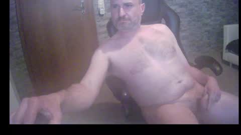 Snapshot of alec_tronic chatting on 20, 4, 2026 alec_tronic online show from 20, 4, 2026