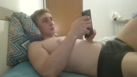 Snapshot of aledewalt chatting on 23, 12, 2024 call me on skp alexdewalt online show from 23, 12, 2024