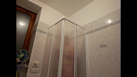 Snapshot of aledewalt chatting on 11, 1, 2025 call me on skp alexdewalt online show from 11, 1, 2025