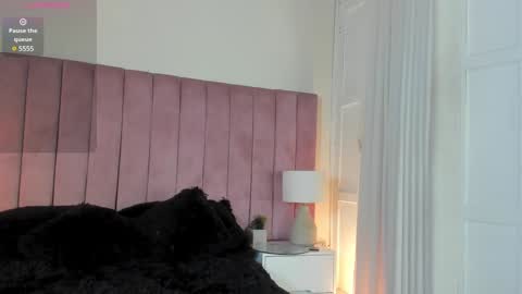 Snapshot of aleja_arango chatting on 7, 2, 2025 Alejandra Arango online show from 7, 2, 2025