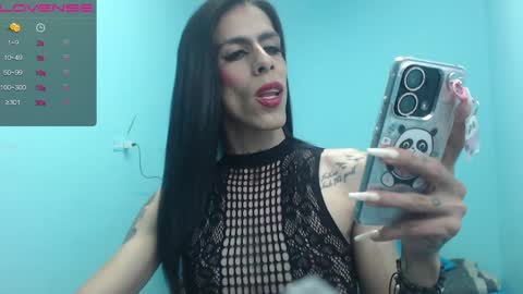 Snapshot of aleja_hornet chatting on 10, 1, 2025 aleja online show from 10, 1, 2025