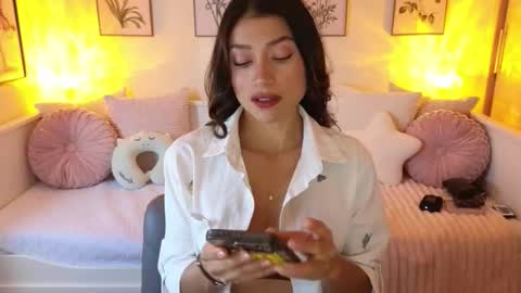 Snapshot of alejandhra chatting on 26, 11, 2025 Alejandhra online show from 26, 11, 2025