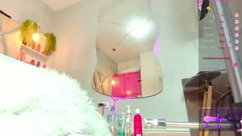 Snapshot of alejandra_martinss chatting on 1, 7, 2026 alejandra martins online show from 1, 7, 2026