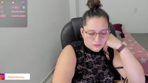 Snapshot of alejandra_milf_ chatting on 6, 7, 2026 alejandra online show from 6, 7, 2026