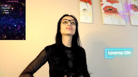 Snapshot of alejandracherry_ chatting on 5, 2, 2025 Alejandra online show from 5, 2, 2025