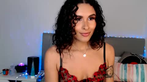 Snapshot of alejandraray chatting on 31, 10, 2025 Danna Ray online show from 31, 10, 2025