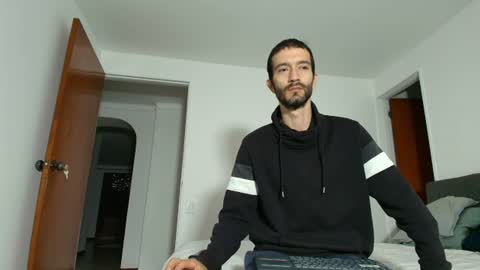 Snapshot of alejandro_bigcock chatting on 5, 7, 2026 Alejandro Hernndez online show from 5, 7, 2026